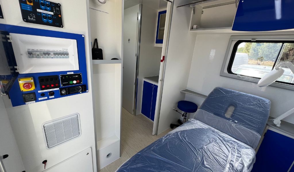Cliniche mobili interno – Mastervan